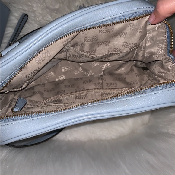 Michael Kors crossbody and wallet set - Picture 2 of 3